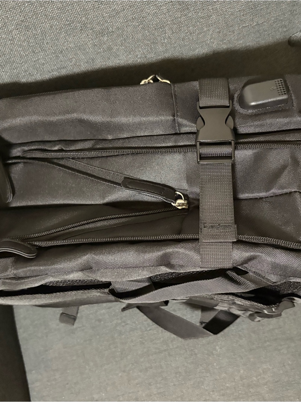 Backpack - Picture 5 of 9